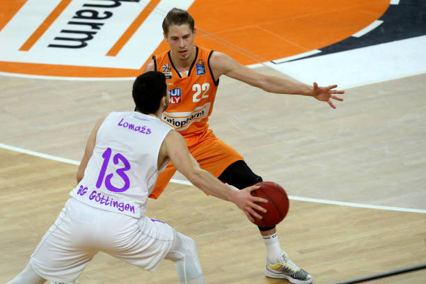 力都是争冠 力都是争冠