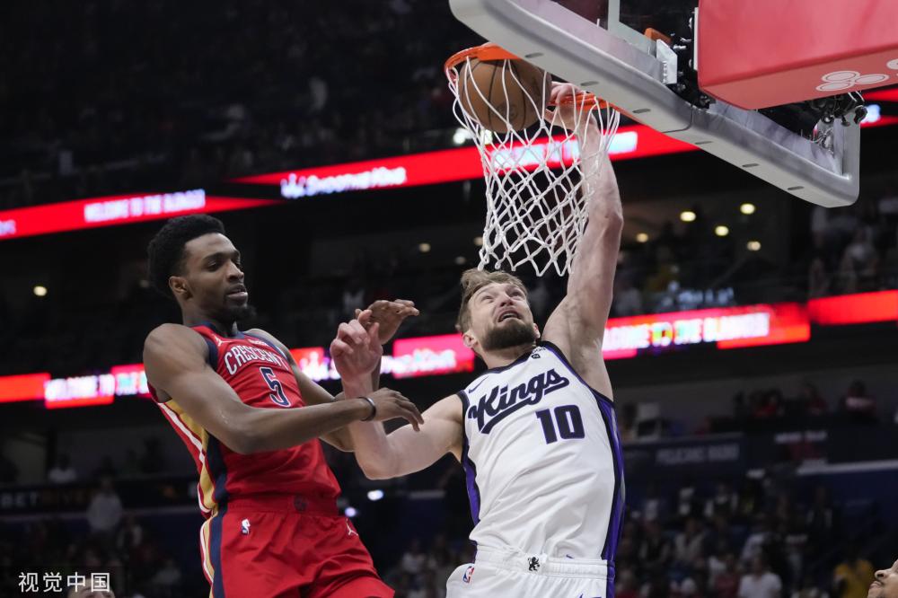 员表现尤为 员表现尤为