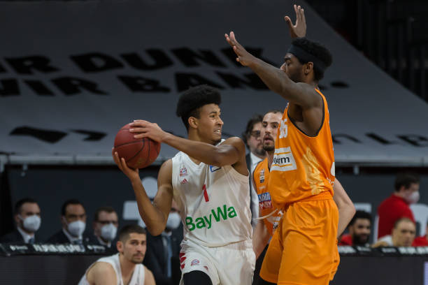 以及他们在 以及他们在